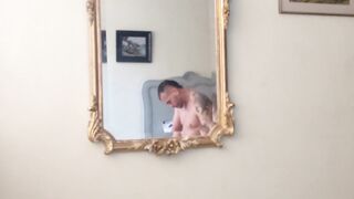 STRAIGHT GUY WITH TATTOOS MASTURBATES IN THE MIRROR