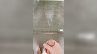 Messy Cumshot on a glass door - 10 image