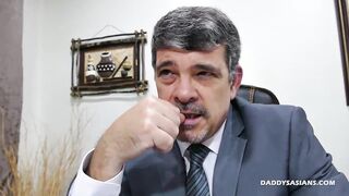 Bareback Fucks Asian Boy Jordan