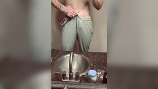Can I show off my body before I shower? - 10 image