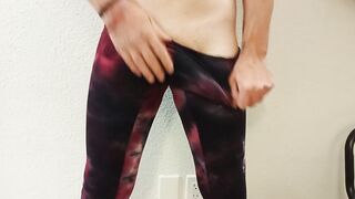 Dude with a huge cock jerks off in yoga pants - 6 image