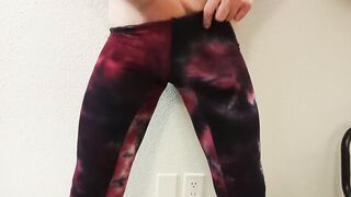 Dude with a huge cock jerks off in yoga pants - 9 image