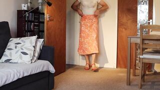 Crossdresser Sussanne showing her sexy legs and feet in pantyhose. - 9 image