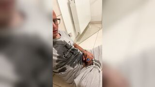 Pee and play German Twink jerking off and peeing - 3 image