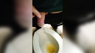 The doctor said it's better to pee on a girl's butt than in the toilet - 10 image
