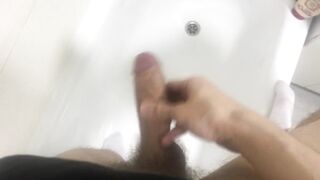 Cum all over my bath - 5 image