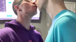 Wet make out kissing - 9 image