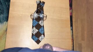 Cum on ugly glasses and ugly tie. - 6 image