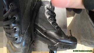 5 Cumshots on Fila Grunge Boots (Fast) - 10 image