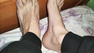 my dirty feet from work make me horny! - 5 image