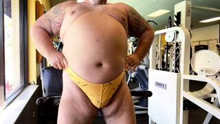 Retired wrestling muscle bull Coach blows a load training at the gym - 1 image