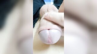 Big dick says sucking means my girlfriend doesn't want me to masturbate him all day - 4 image