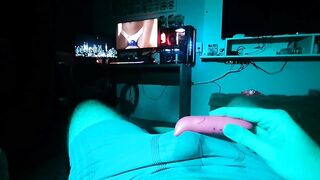 Solo masturbating with 3 vibrators simultaneously - 7 image