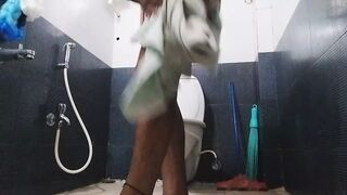 Blowjob hot pumping good evening bhatharoom cleaning gay - 1 image