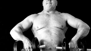 Gay bear Hotgay muscle bear daddy Bulge photo slideshow - 10 image