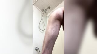 Denzel James fucks himself in the shower with his dildo - 8 image