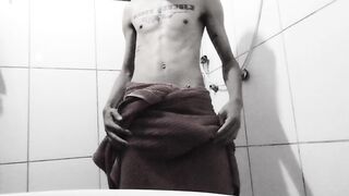 Marturbation cat big dick solo