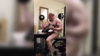 Big hard muscle stud gets turned on doing bicep curls, gets annoyed after failing last rep - 8 image