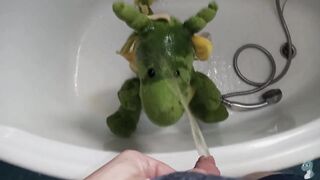 Green dragon Peeing#1 - 6 image
