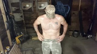 Sweaty Country Hunk Jacking cock In Garage - 4 image