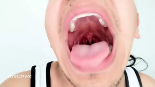 Big mouth uvula fetish - 1 image