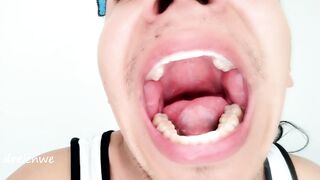 Big mouth uvula fetish - 2 image