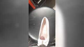 while working on inside of soccer mom SUV found open heels in 2nd row floorboard - 4 image