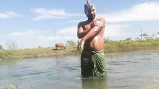 Desi gay sex video bathing - 2 image