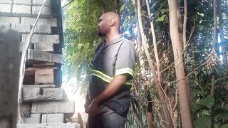 Worker masturbating minutes of construction blocks - 3 image