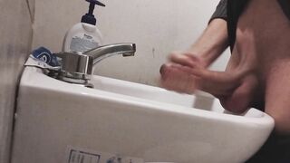 I rest my BALLS on the sink getting my COCK ready for a HUGE CUMSHOT