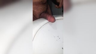 masturbation in the bathroom real amateur mature active man I fucked my dick, it's great