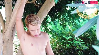 SUMMER CUMP : Two naughty twikns can't contain their passion in camp - 8 image