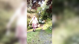 Dressed with a pleated floral dress for a night out - 5 image