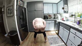 More Piss,than showing butt plug.