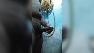 Desi lund handjob cumshot