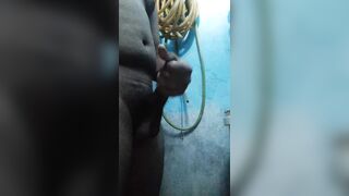 Desi lund handjob cumshot - 4 image