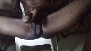 Londiq Display His Long Dick, Mastabate and Cum