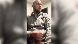 Late night wank - with lots of CUM