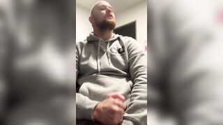 Late night wank - with lots of CUM