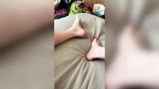 My lovely toes n feet be kind