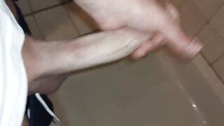 Do you come bitch in the shower?