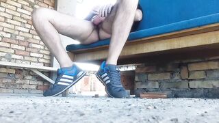 Construction breaktime (showing ass & jerking) - 6 image