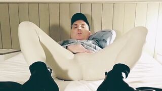 Exposure on all fours