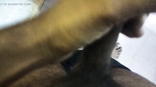 Savitri bhabhi ko bathroom me akele jakar choda