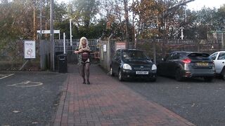 Flashing at the station - 5 image