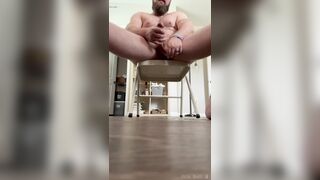 Dom Muscle Bull Shoots Ropes Multiple Times