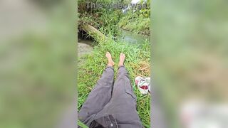 Horny babe goes wild in public, cruising for some outdoor fun