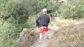 Get a hard massage and a satisfying handjob from muscle-bound Petr Brada