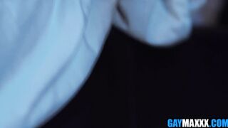 Straight dude talks into hot sex with a hot chick in this steamy encounter