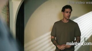 Handy Man Seduces Twink Stuck Up On His Ex | MaleThirst